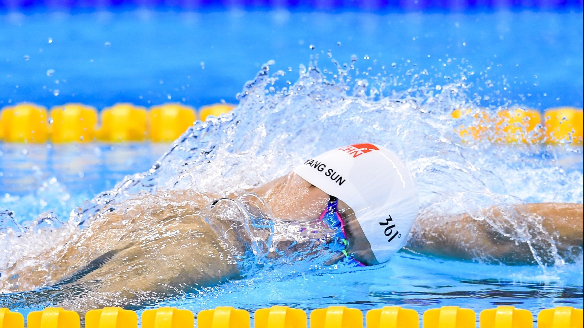 王皓统治全场，法国队险胜波兰队—一场技术与意志的较量